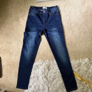 Black Label by C’est Toi Skinny Jeans size 9/28